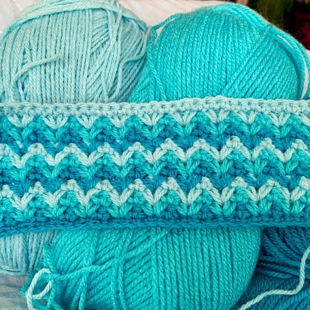 Turquoise V-Zigzag Crochet Stitch