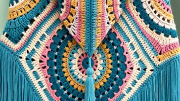 Amazing Crochet Hooded Poncho
