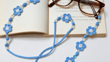 Easy Crochet Glasses Strap
