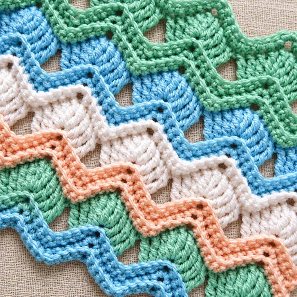 Vintage Fan Ripple Stitch